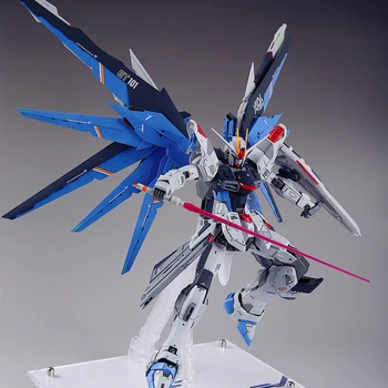 BANDAI MG 1/100 ZGMF-X10A Frihed Gundam 2.0 Spray Plade Samling Model Handling Toy Tal børnenes Gaver