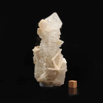 Indre Mongoliet, rygraden i den nye 7% calcitkrystal manganmalm fine malm oprindelige sten markeret mineralske krystaller