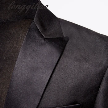 (Jakker, bukser, strik slips, bælte) nye klæder self-passer til mænd, der passer tuxedo passer