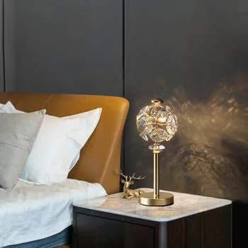 Lys luksus LED krystal bordlampe 2021 nye stue kreative varm postmoderne simple soveværelse natbordet lampe