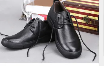 Sommer 2 nye mænd sko koreanske version af den tendens ofmen ' s casual sko åndbar sko, til mænd sko Q11M131